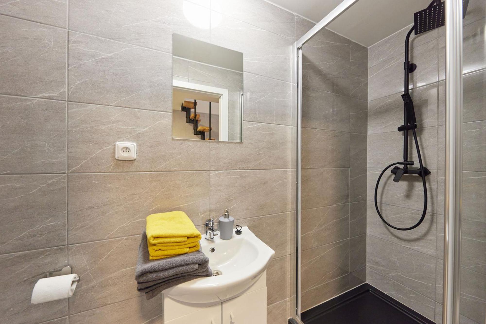 Block 96 Apartments Zlín الغرفة الصورة